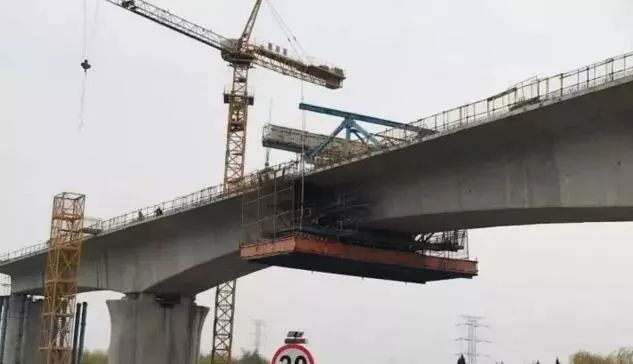  连淮扬镇铁路建设现场（资料图）