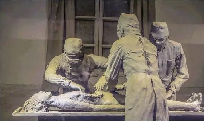 日本"731部队"用中国人进行秘密人体实验, 研发细菌武器的丑恶罪行