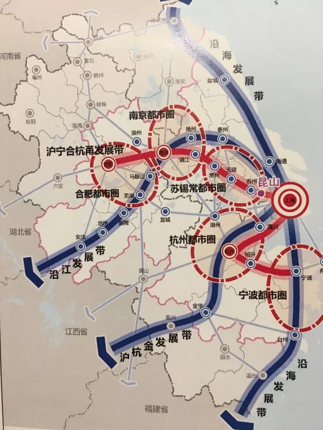 昆山在长三角城市群中的位置。