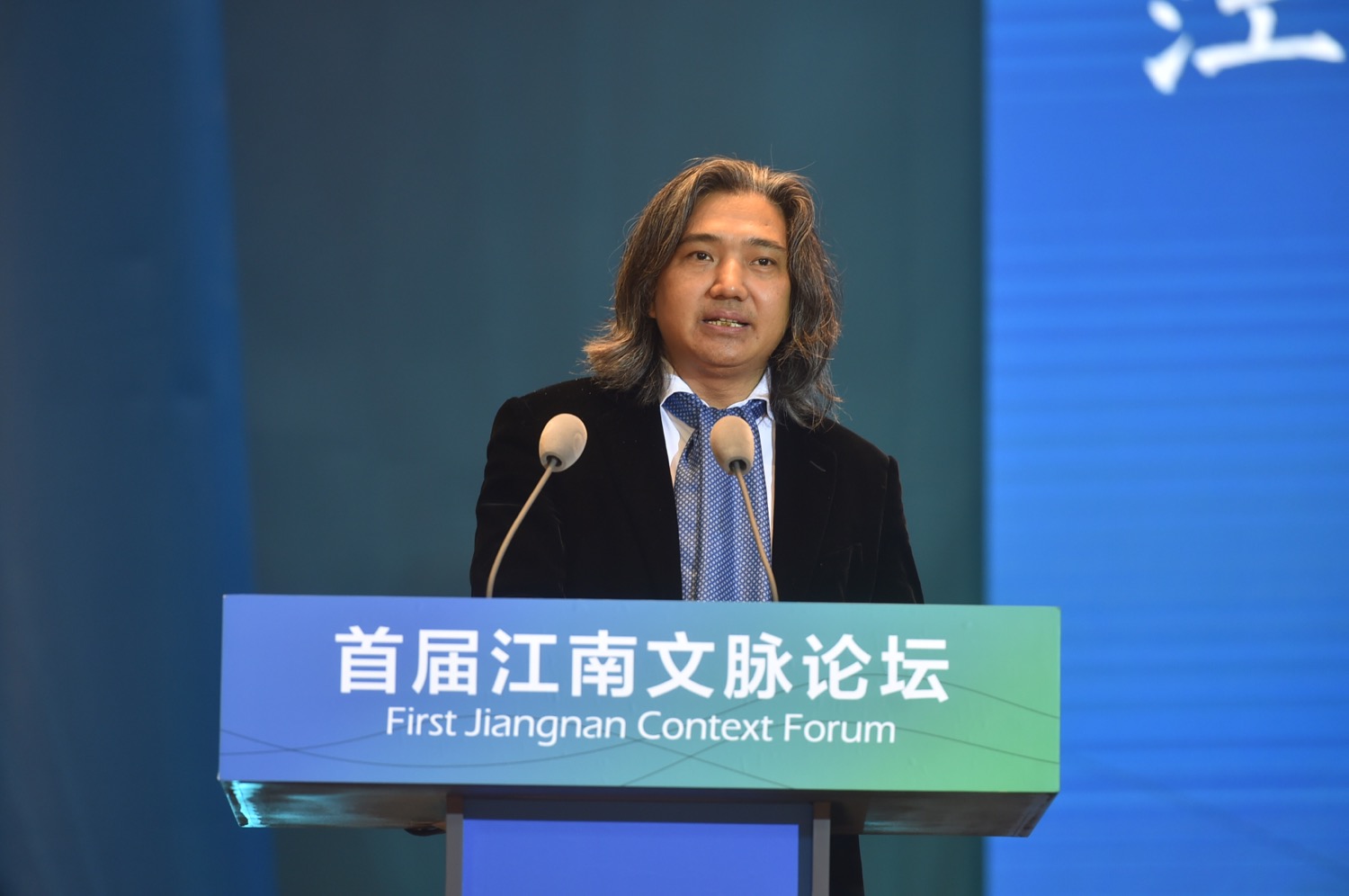 中国美术馆馆长、中国美术家协会副主席吴为山