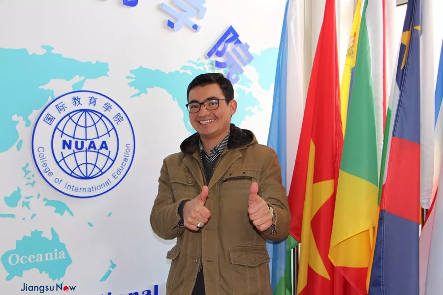 ▲李卡在南京航空航天大学