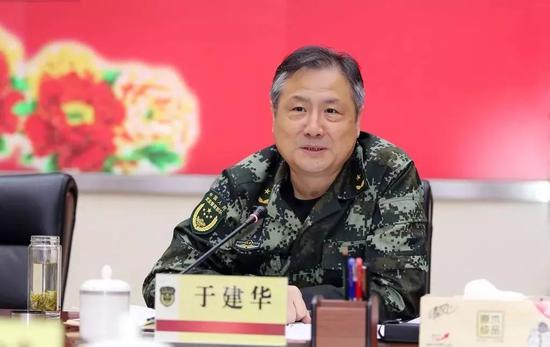 少将警衔仪式,武警部队司令员王宁宣读命令,政委安兆庆主持仪式