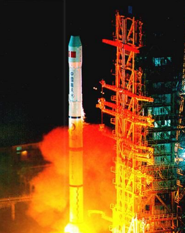 亚洲一号通信卫星,也称亚卫一号卫星,是美国休斯公司制造的静止轨道