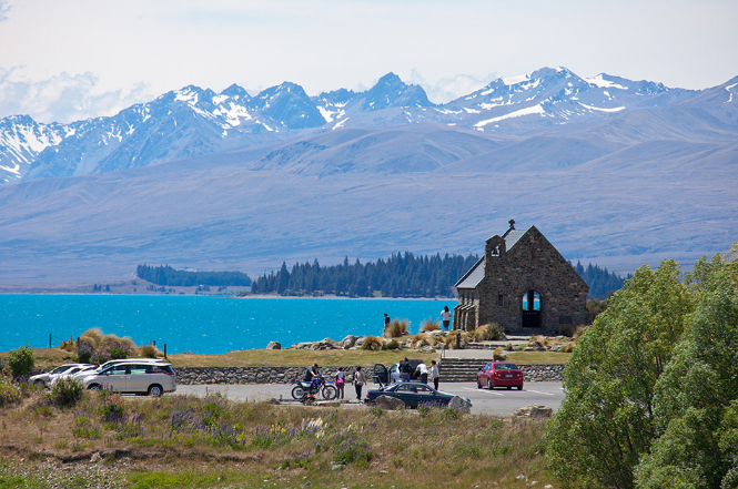 新华社惠灵顿7月1日消息,新西兰政府7月1日起正式向抵达新西兰旅游