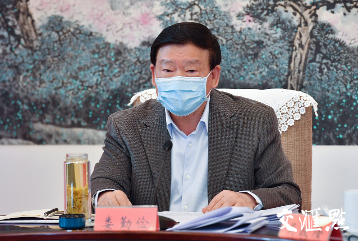 省委书记、省委财经委员会主任娄勤俭。张筠/摄