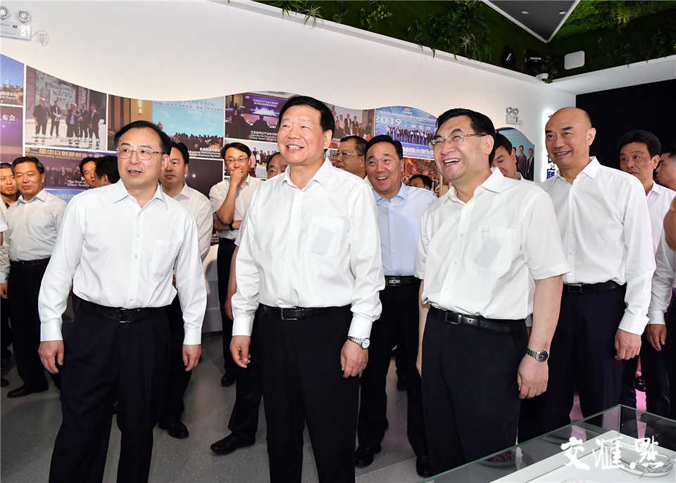 19日，陕西省党政代表团考察中国以色列常州创新园。