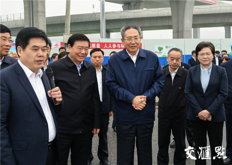 娄勤俭陪同安徽省党政代表团考察宁马高速改扩建工程 娄勤俭陪同安徽省党政代表团考察宁马高速改扩建工程