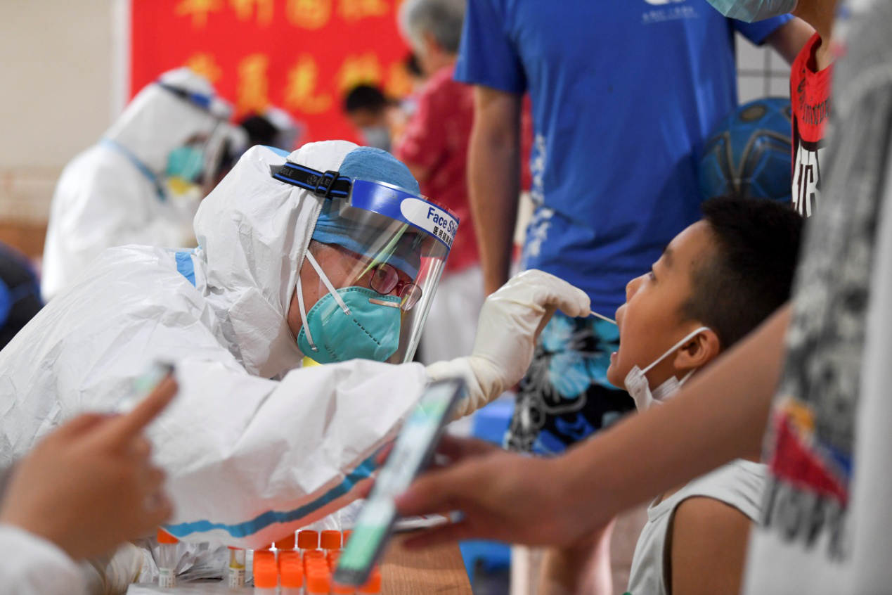 同心抗疫 成就美丽风景