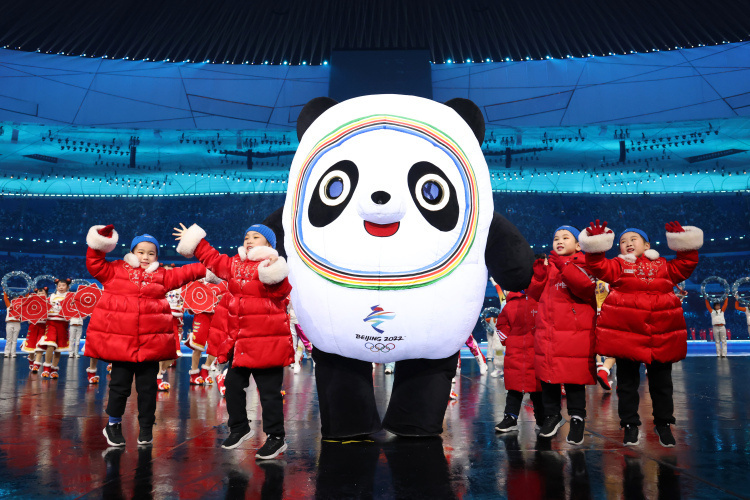 1月22日，演员在北京冬奥会开幕式彩排表演中。新华社发