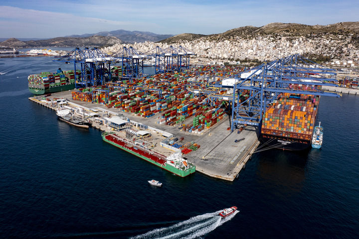 ����ϣ�����װ���˹�ۼ�װ��3����ͷ��2022��2��19���㣩���»��緢����Զ���˸ۿڱ��װ���˹��ͷ���޹�˾��ͼ��