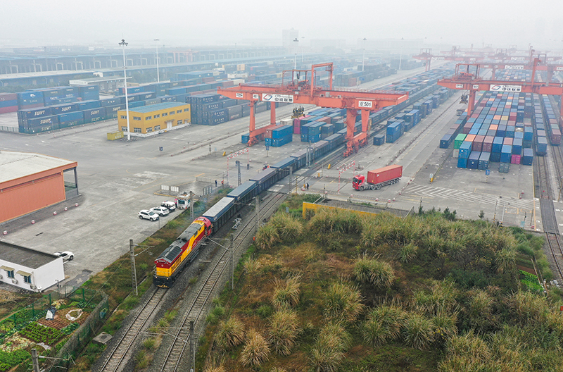 ��2023��1��22�գ�ũ��������������½����ͨ���������˰��д������Ž������վ���������˻���Ƭ����