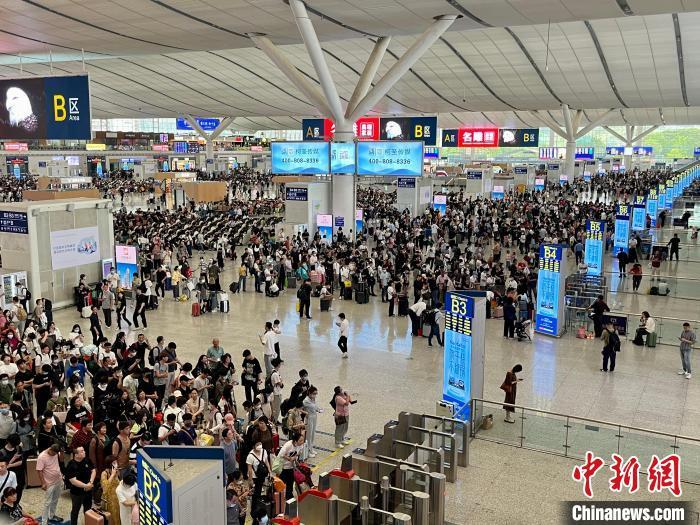 ���ڱ�վ�����ÿͺ� �������� ��ͼ