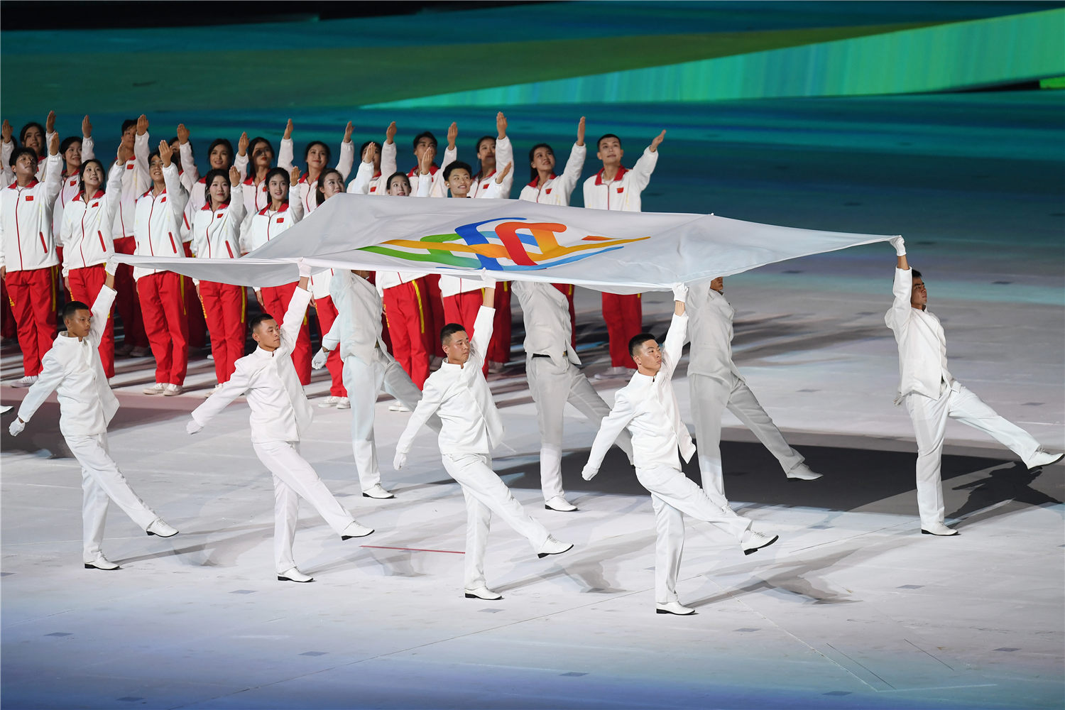 交汇点直击全国第一届学生青年运动会开幕