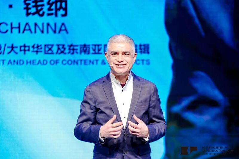 魏克然·钱纳在活动现场。