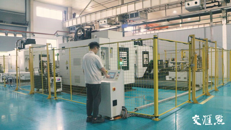 南京工艺的“5G+智能滑块生产线”车间