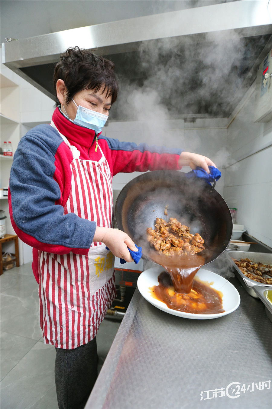 新華報業網>首頁>正文 (記者劉莉15:49攝 17:03上線)2月1日拍攝的升級