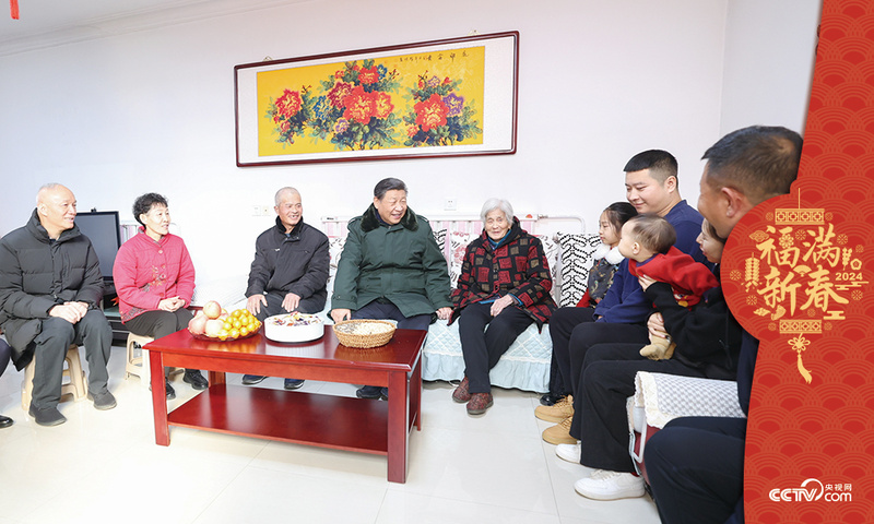 2024年2月1日,习近平总书记来到天津市西青区辛口镇第六埠村,实地了解去年洪涝灾害后当地农业生产恢复等情况,看望受灾群众。