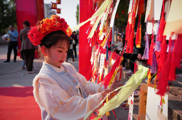 泸州市江阳区江北镇庙会祈福庆佳节乡村振兴展新颜