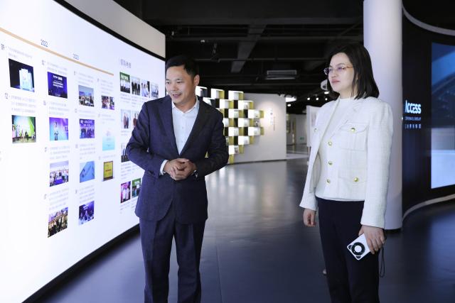 杭州市上城区委常委副区长钱塘智慧城党工委书记孔德君调研access集团