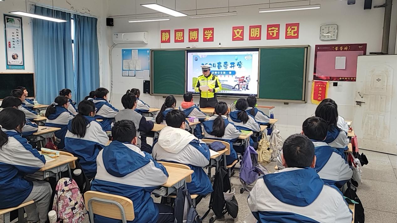 冬训进行时高淳砖墙交警中队交通安全进校园守护平安成长路