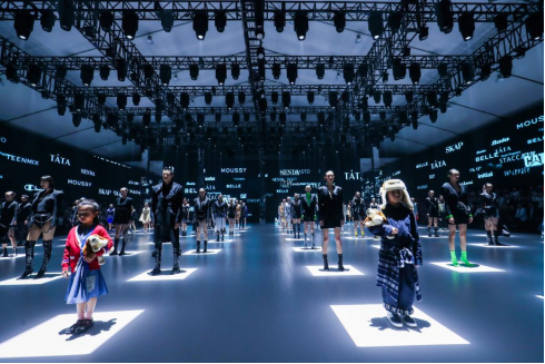 连续十余年稳居全国鞋履市场份额第一百丽时尚递表港交所