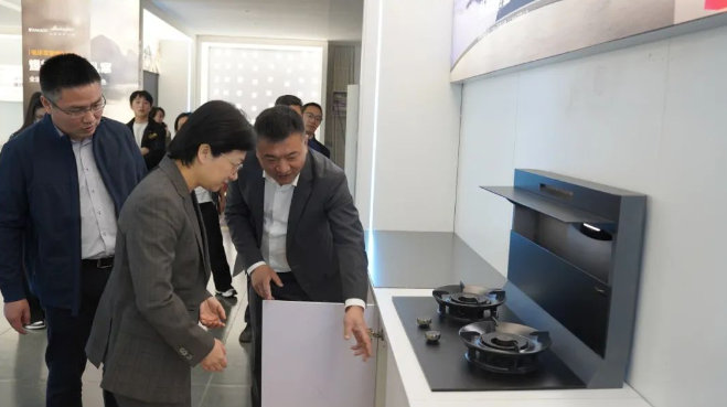 政企联动,协同发力 | 嵊州市委副书记,市长潘超英一行实地调研板川