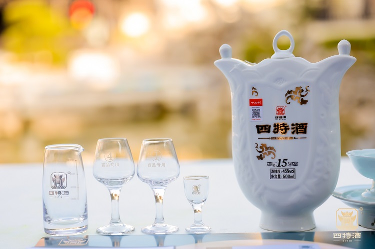 超想带回家的江西伴手礼这款四特酒产品价值感拉满