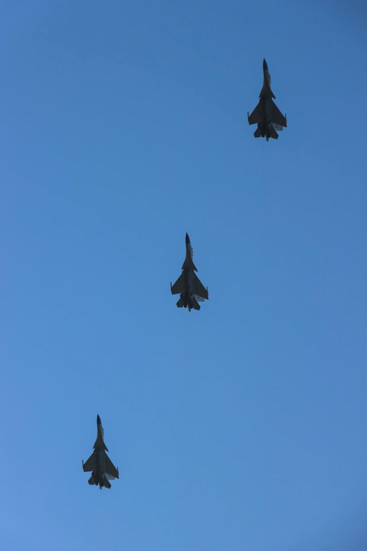 超炫酷舰载歼击机高清壁纸来了