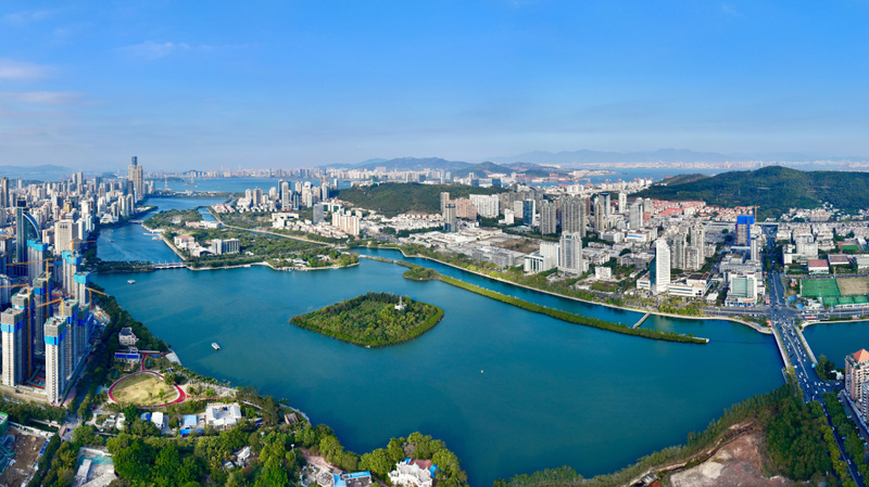 New Life in Yundang Lake: Harmonizing Green and Gold New Life in Yundang Lake: Harmonizing Green and Gold