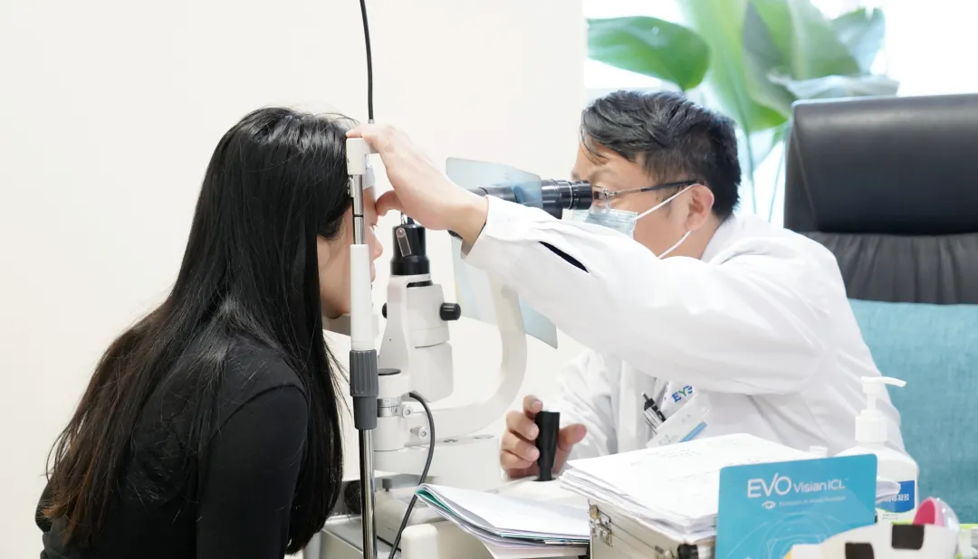 然而,就在一周前,鲁院长成功帮我摘掉了眼镜,让我重新拥有了裸眼1080p