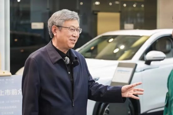 奇瑞控股集团党委书记,董事长尹同跃,这位已过六旬的奇瑞汽车领导者