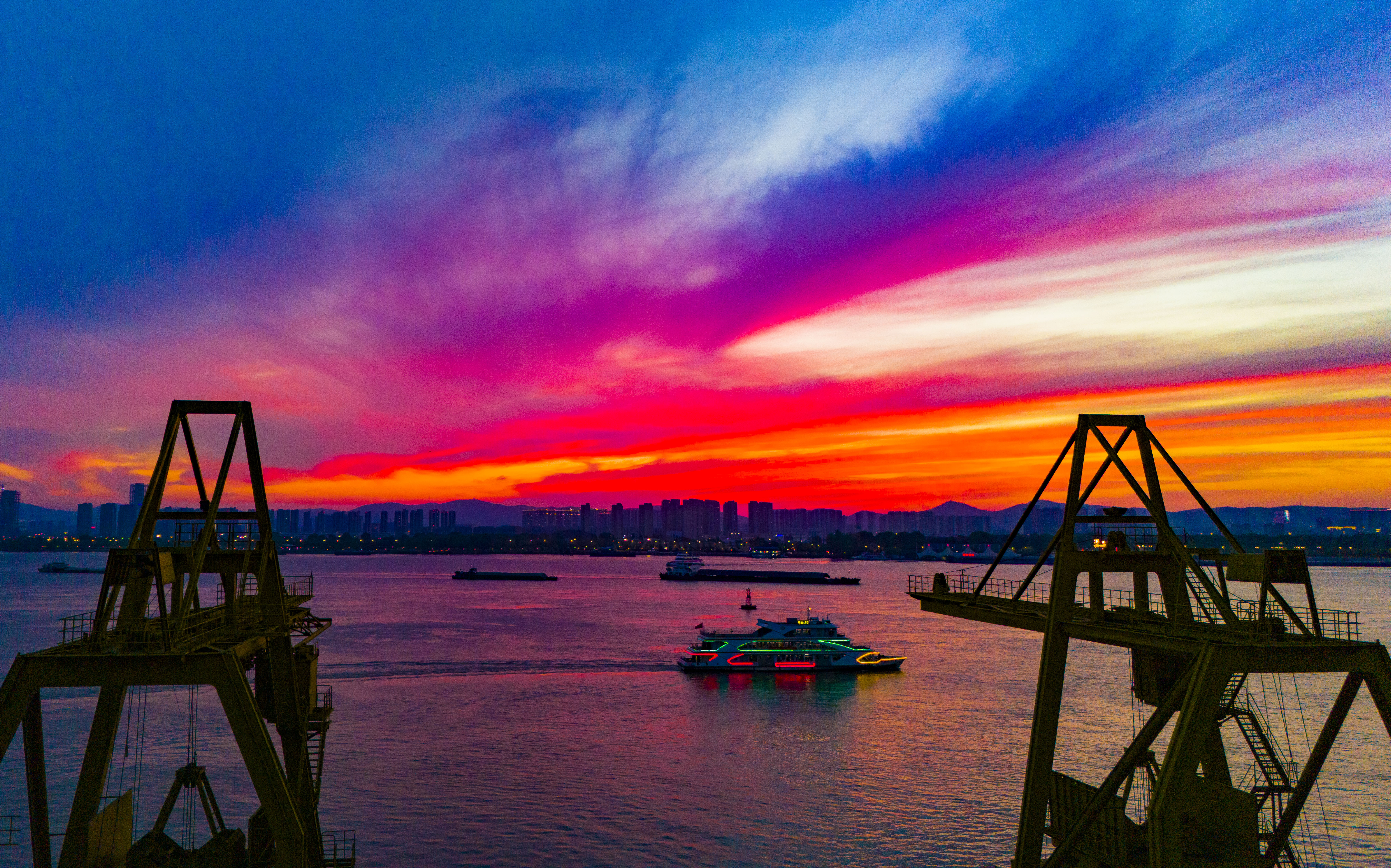 南京绝美晚霞,你拍到了吗?