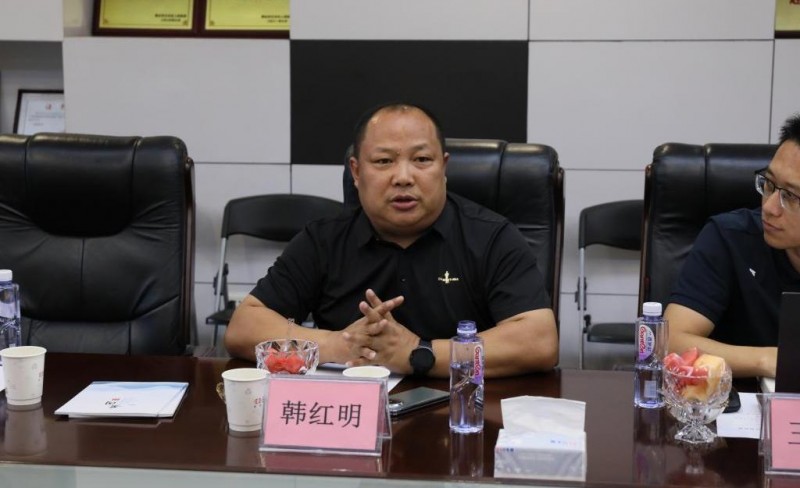 黄冈市国资委及自来水公司领导一行莅临日丰考察调研市政管道