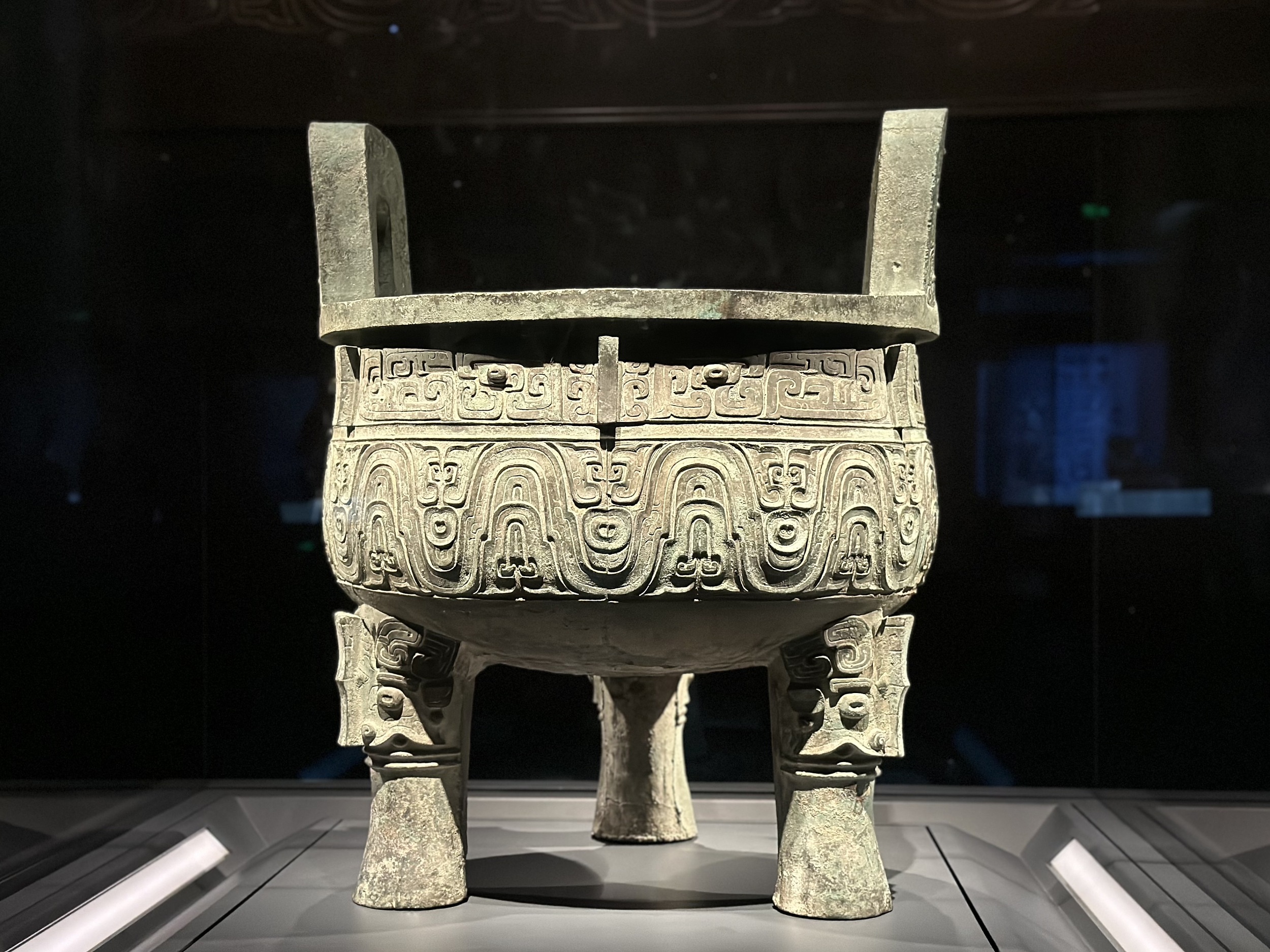 来自三千年前,南京大学收藏的这件珍贵西周青铜器公开展出