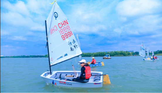 万斐然参加2024全国锦标赛夺得冠军。
