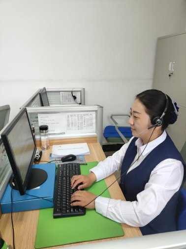 在她的带动下,朔州联通客服部热线处理组始终坚持"客户为本,服务为上"