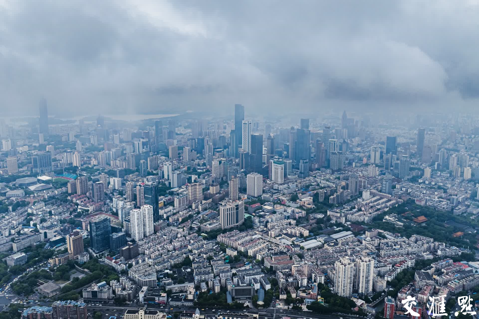 今日起，南京进入梅雨期。新华日报•交汇点记者 蒋文超 摄