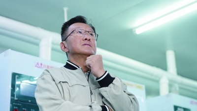 菲特晶(南京)电子有限公司董事长兼总经理董俊。