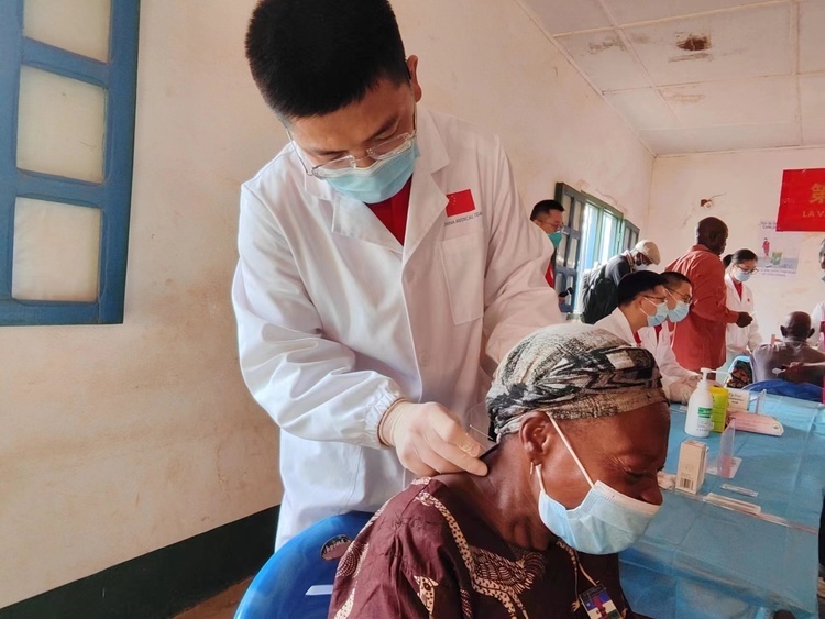 第20批援中非中国医疗队:不以山海为远 传播仁心仁术