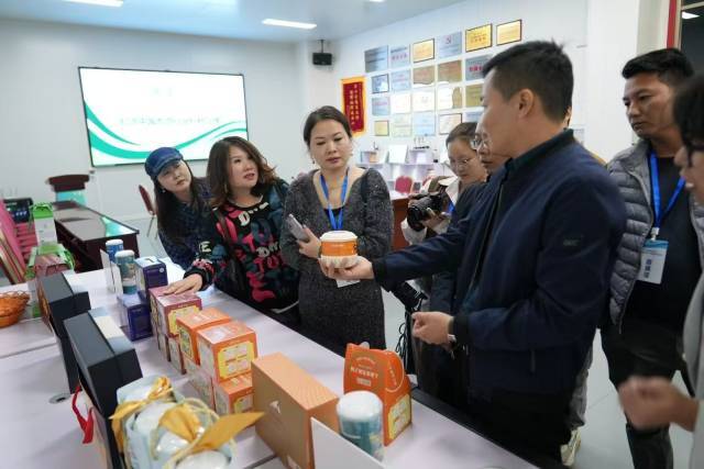 梅州兴宁市农产品通过互联网出村进城。 梅州兴宁市农产品通过互联网出村进城。