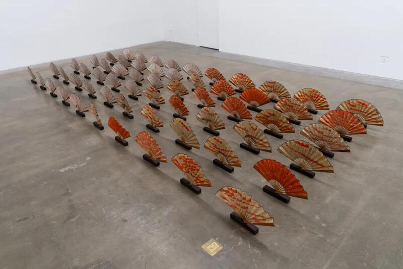 \