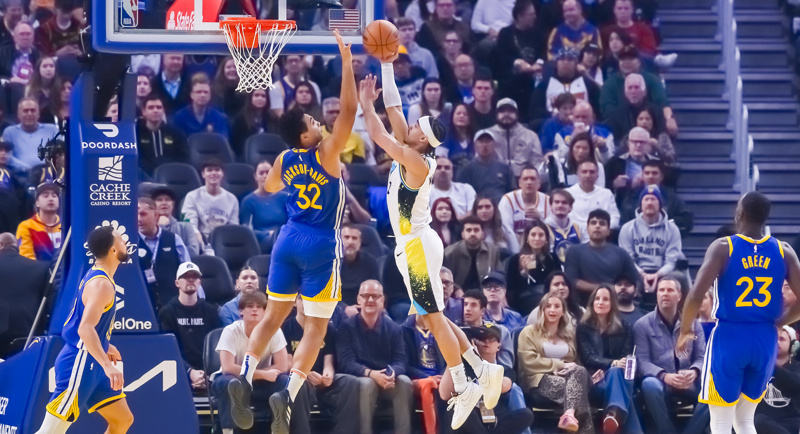 (体育)(5)篮球——NBA常规赛:勇士不敌步行者