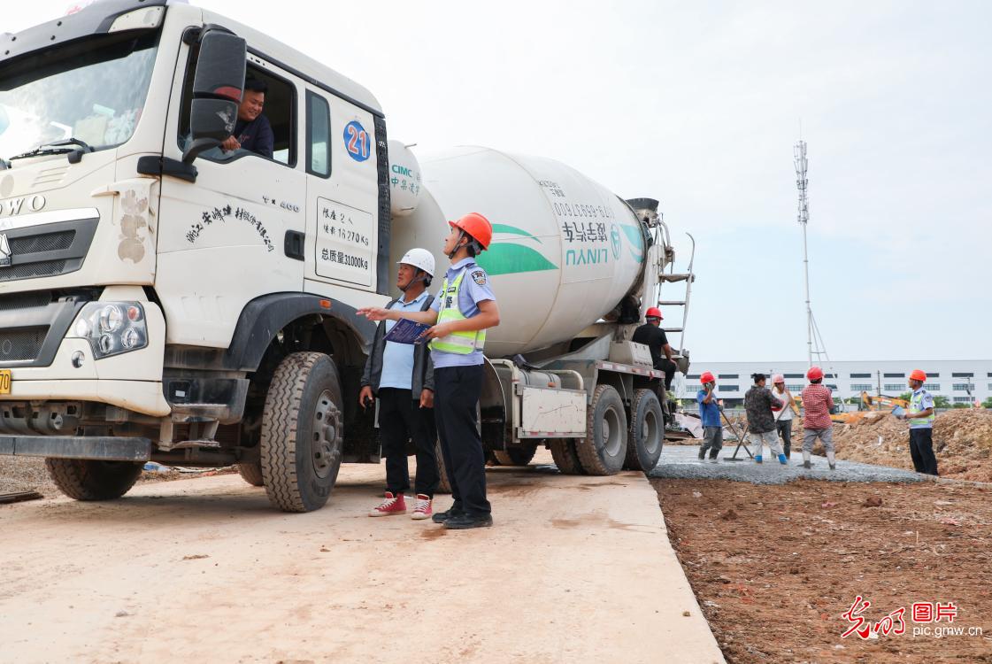 【青春逐梦 高考时刻】静音降噪 为考生筑牢“隔音墙”