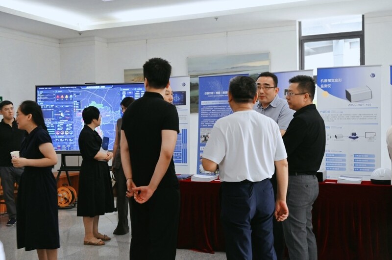<span style='background-color: orange'>http</span>s://img2.danews.cc/upload/images/20250625/7466aab58548d3946f8072155302ce7b.png
