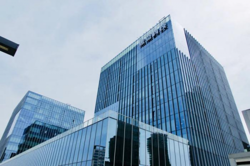 聚光谋远 深耕共赢 三雄极光以战略定力开辟智能健康照明新路径