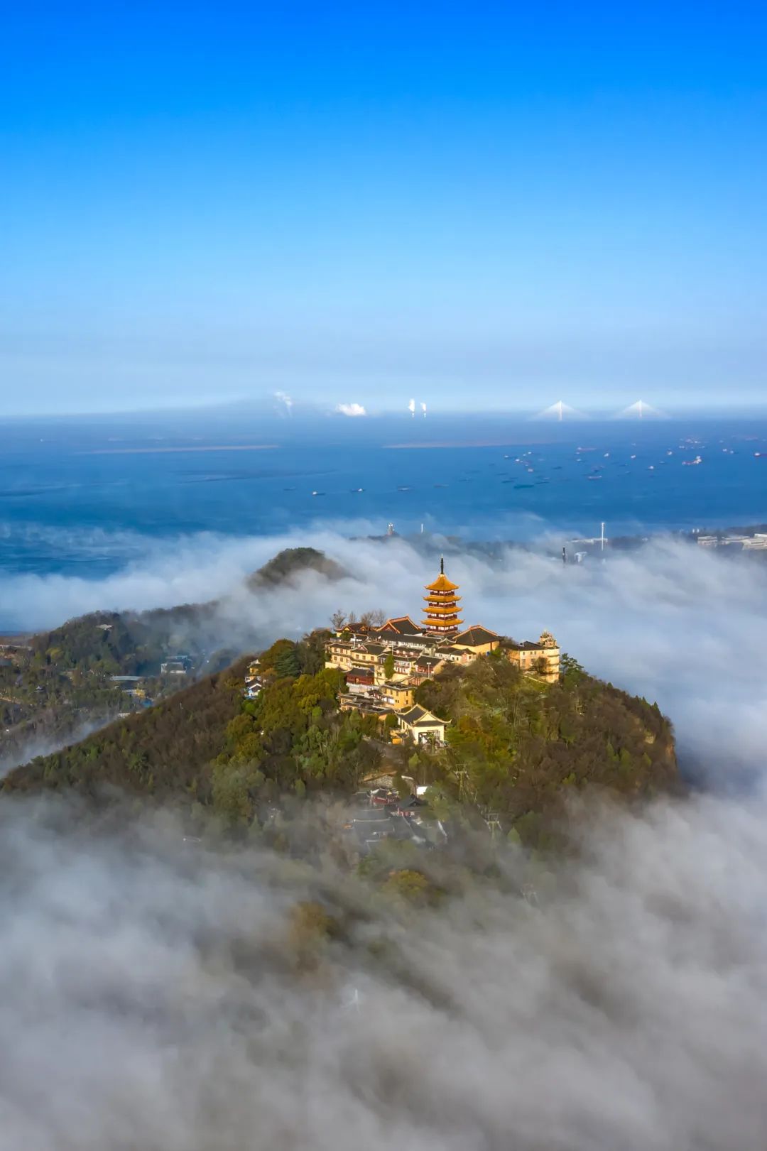 狼山 冯素华.jpg