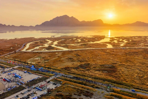 爽跑唐王城!2025图木舒克马拉松赛激情开跑!