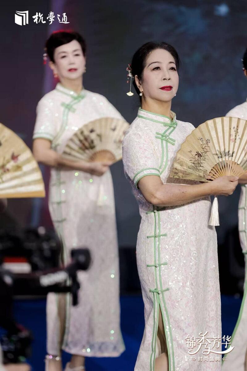 688d028e97acbd2e9e7dc193b24284a 688d028e97acbd2e9e7dc193b24284a