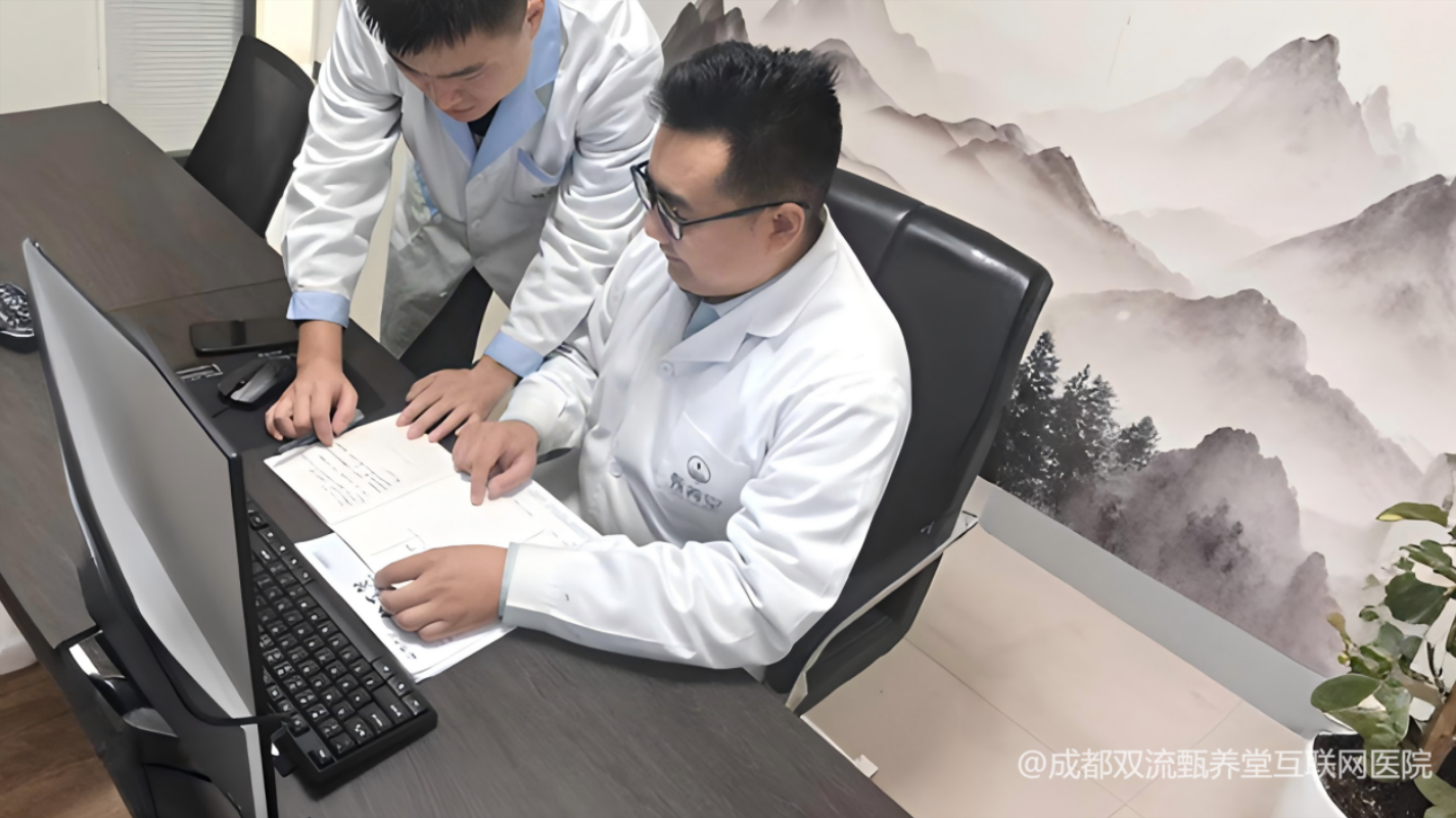 主治医师何耀辉：融中西治糖尿病，仁心仁术解沉疴