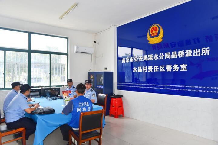 689705c5bc1e4c3796a128fbd815f6c4